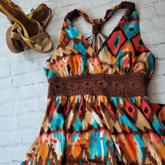 Sequin Hearts BOHO print halter maxi dress - Picture 12 of 13